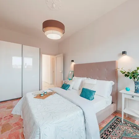 アパート Nova Domus 6, Emma ガリポリ