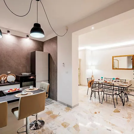 Nova Domus 6, Emma Apartman *