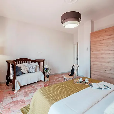Apartment Nova Domus 6, Emma