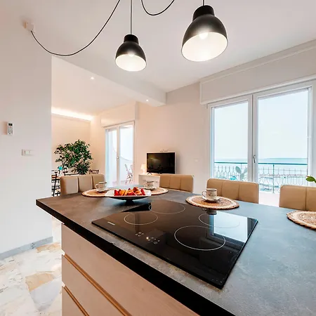 Nova Domus 6, Emma Apartman *