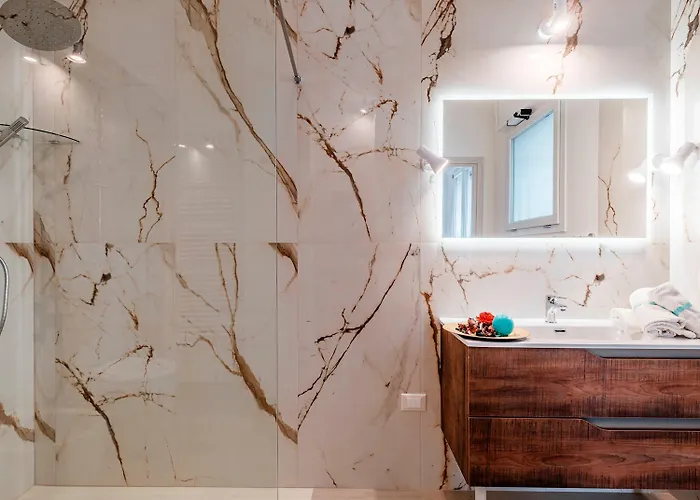 Nova Domus 6, Emma Gallipoli