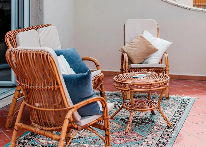 Nova Domus 6, Emma *